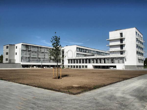 原告寶雞雷博精密工業(yè)有限責(zé)任公司與被告寶雞二建集團有限公司建設(shè)工程合同糾紛一案